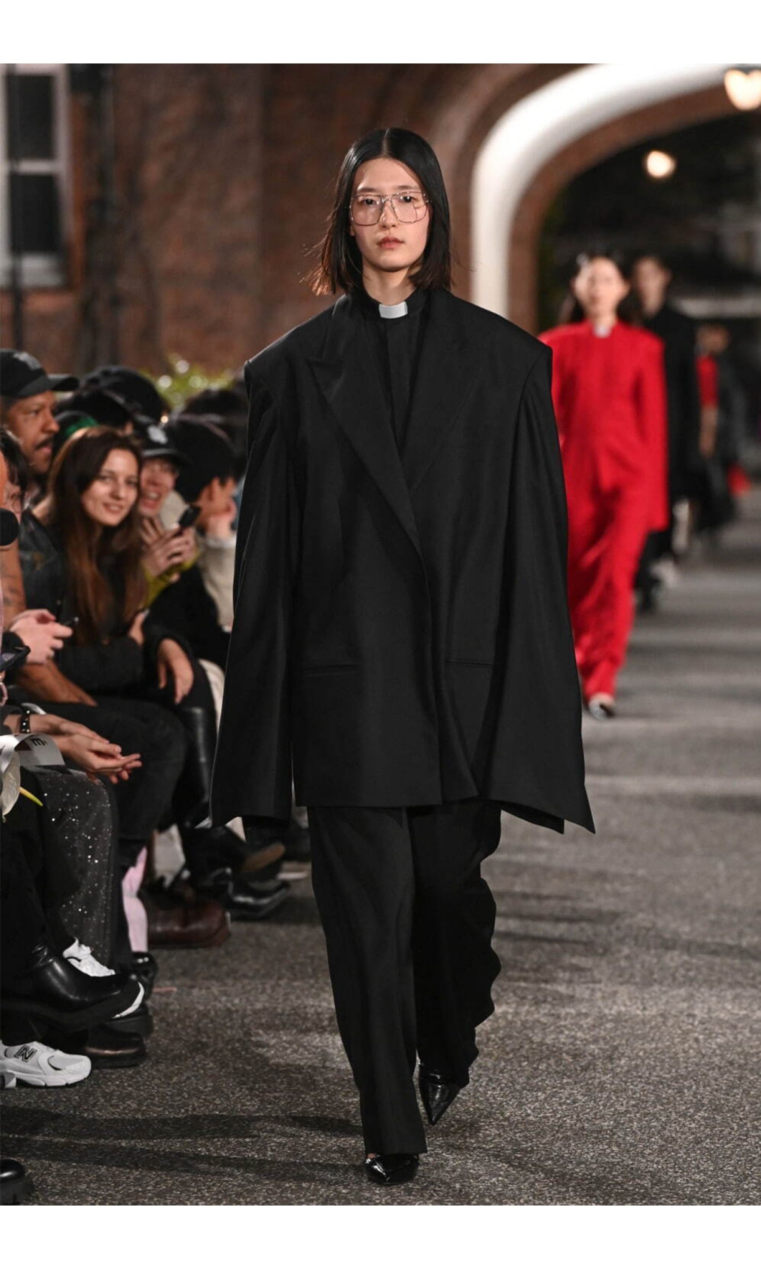 miss ashida ミスアシダ ショートジャケット ブラック 9 B9395 miss ashida - ダーツ襟アンサンブル | ONLINE STORE