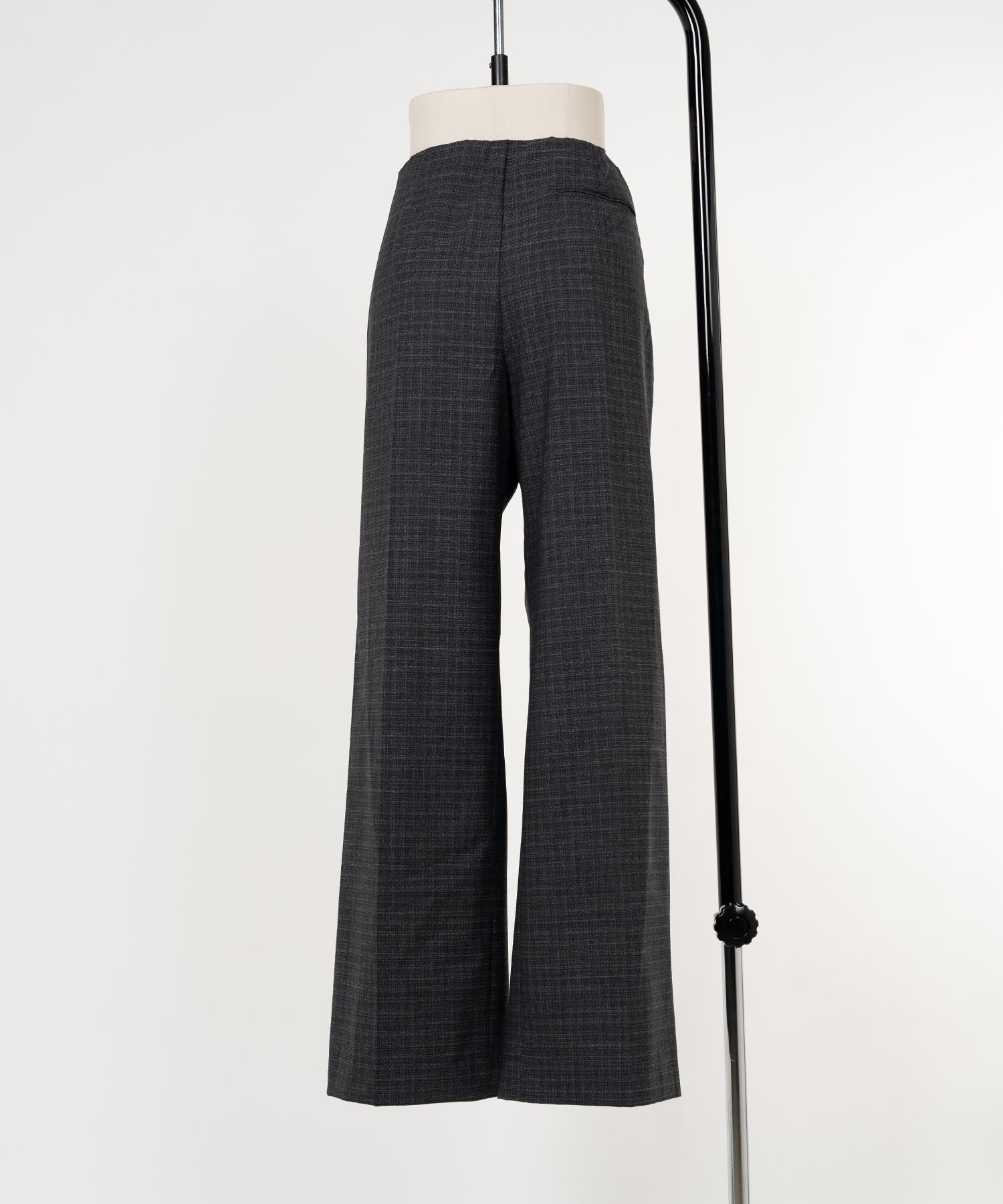 Tightly Gathered Trousers