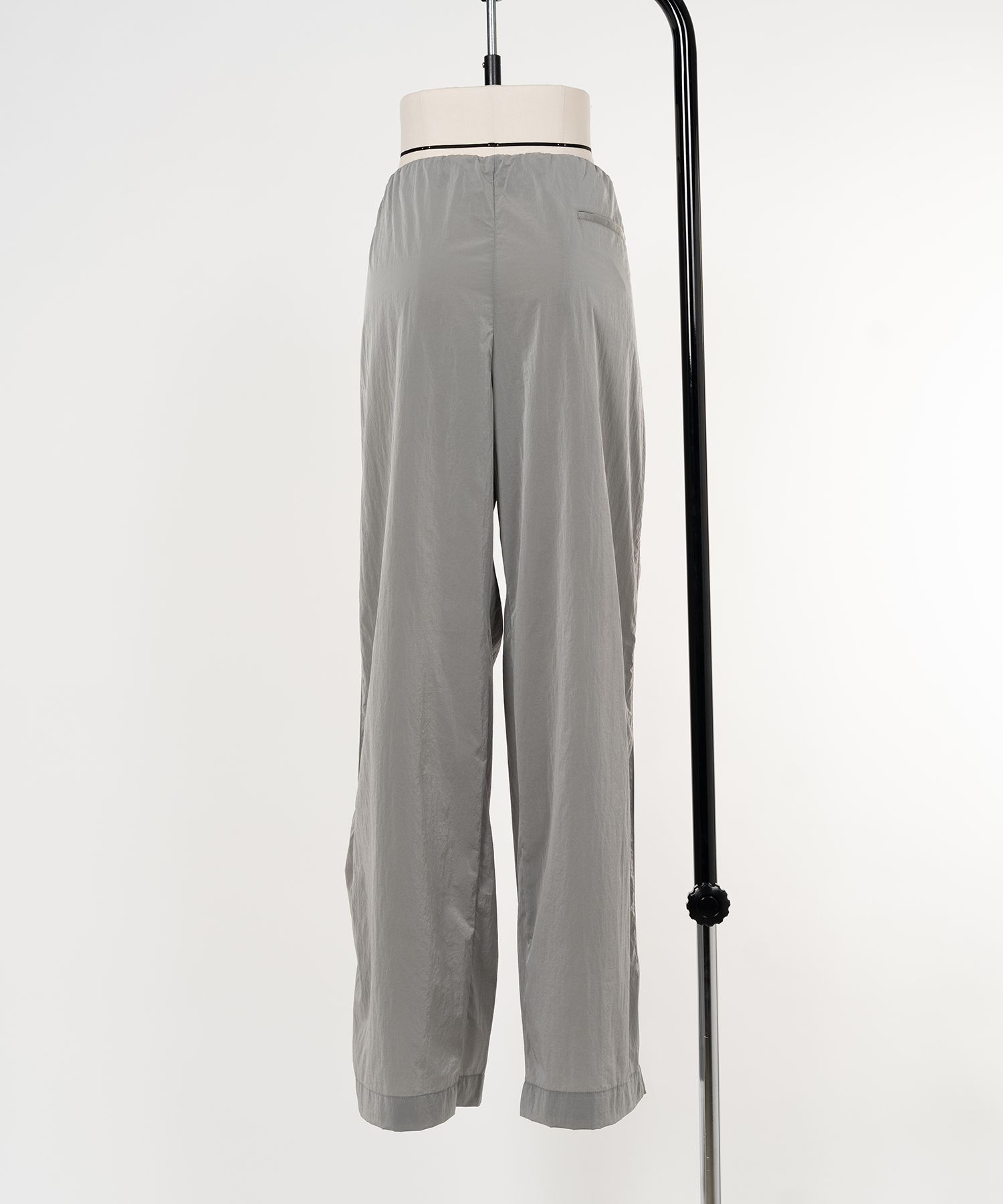 Tightly Gathered Sports Pants