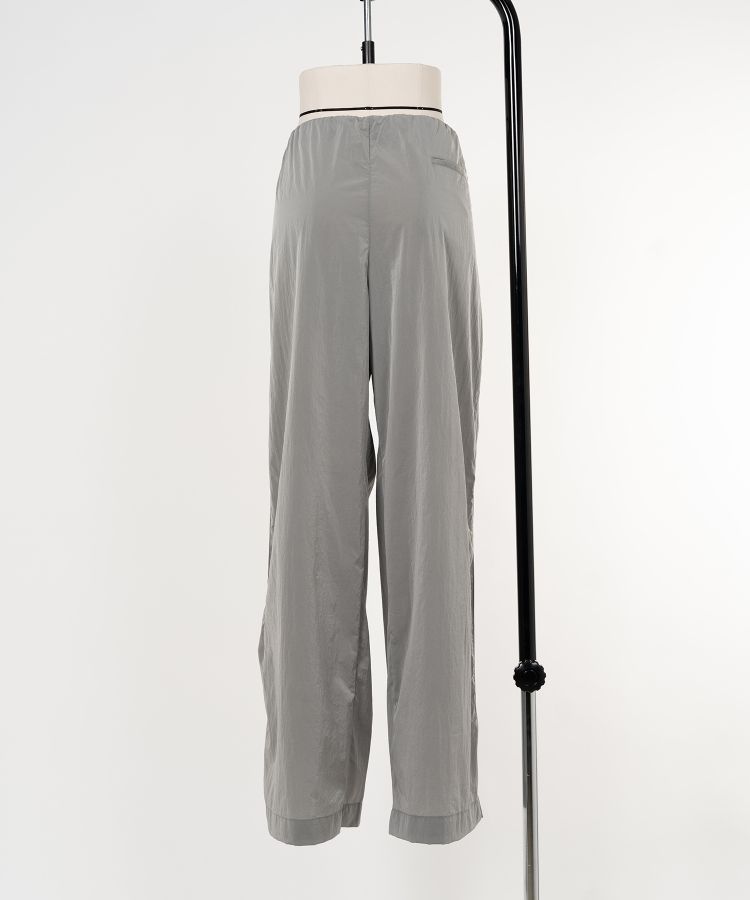 Tightly Gathered Sports Pants