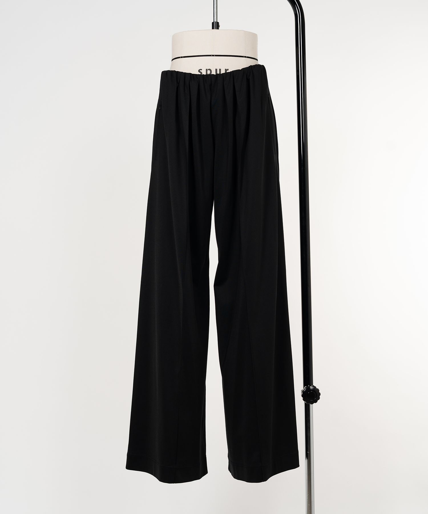 Tightly Gathered Jersey Pants