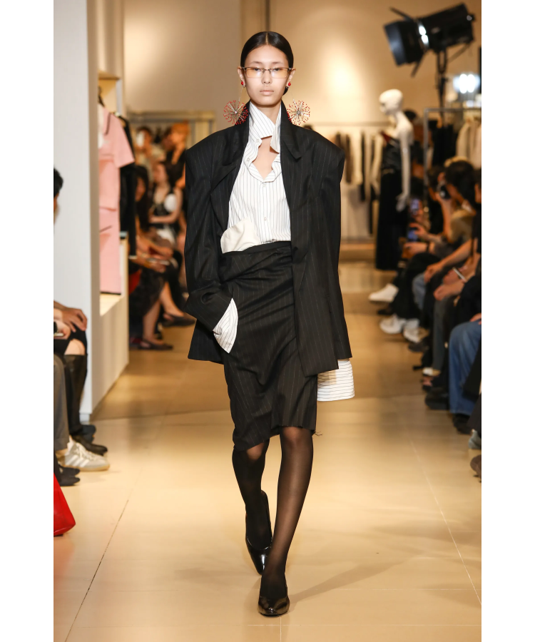 Wilted Flower Tailor