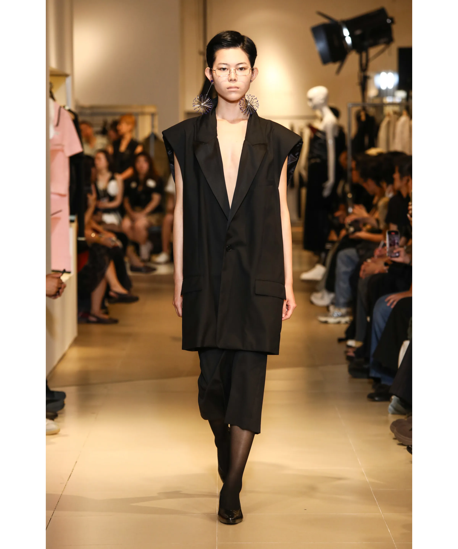 Wilted Collar Tailor Vest