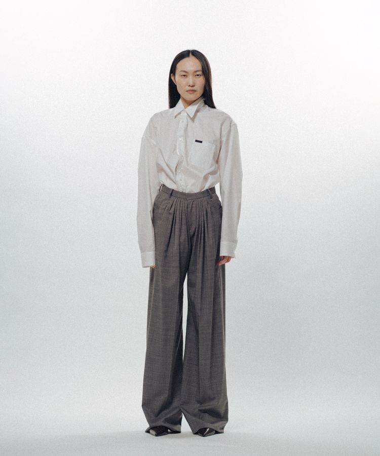 Forward-Gathered Tuck Trousers