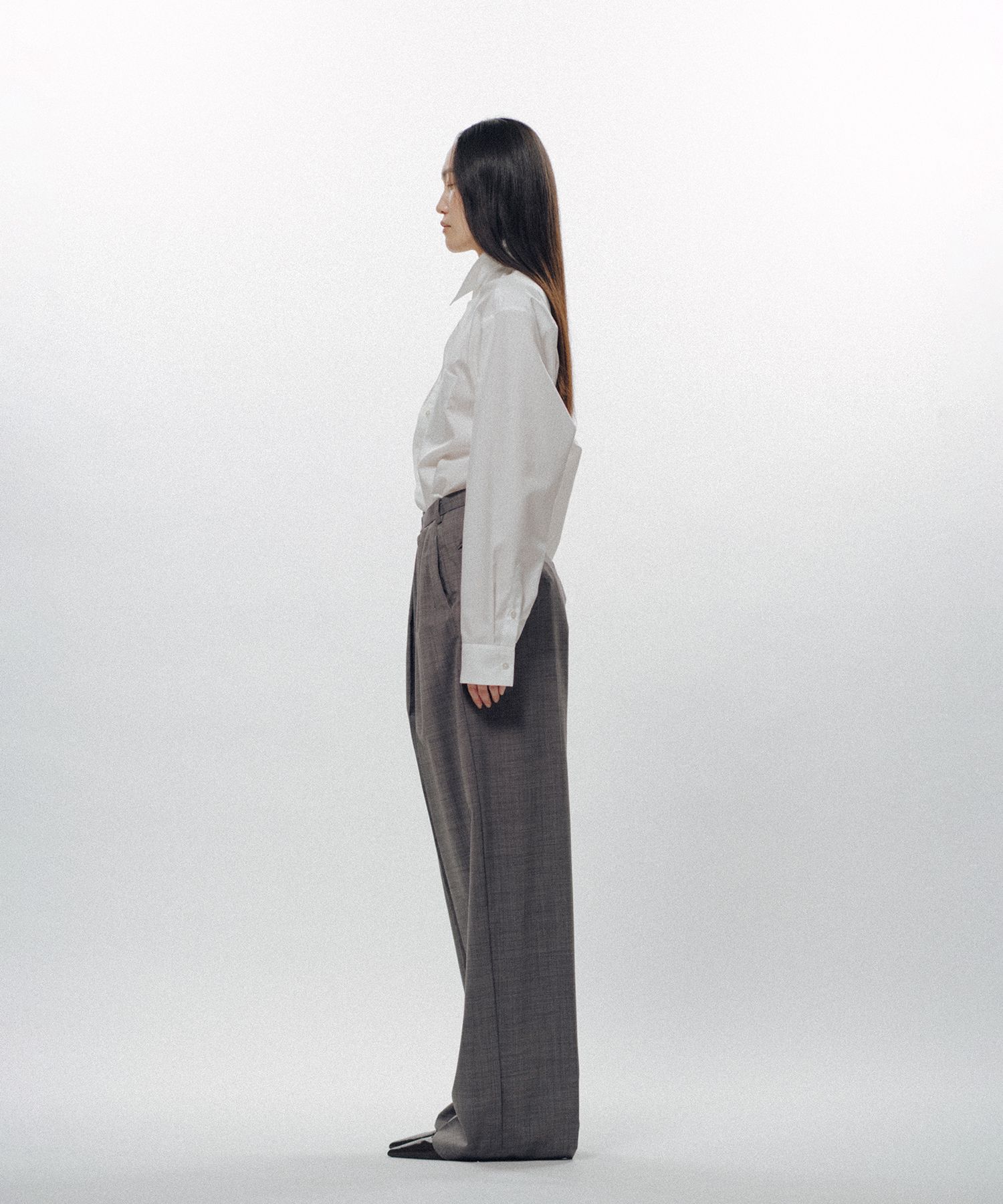 Forward-Gathered Tuck Trousers