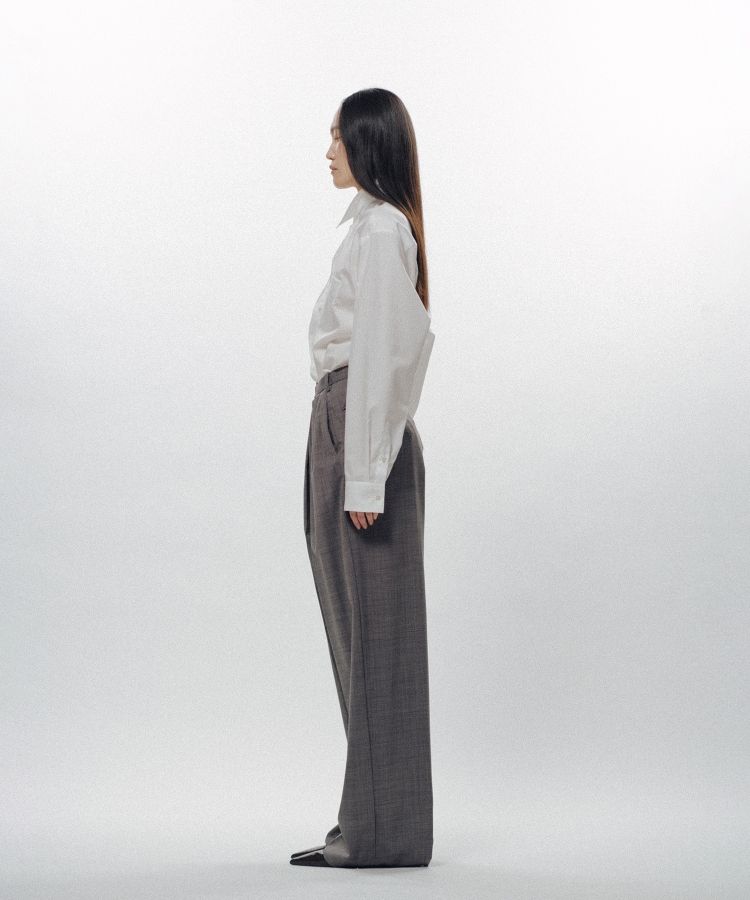 Forward-Gathered Tuck Trousers