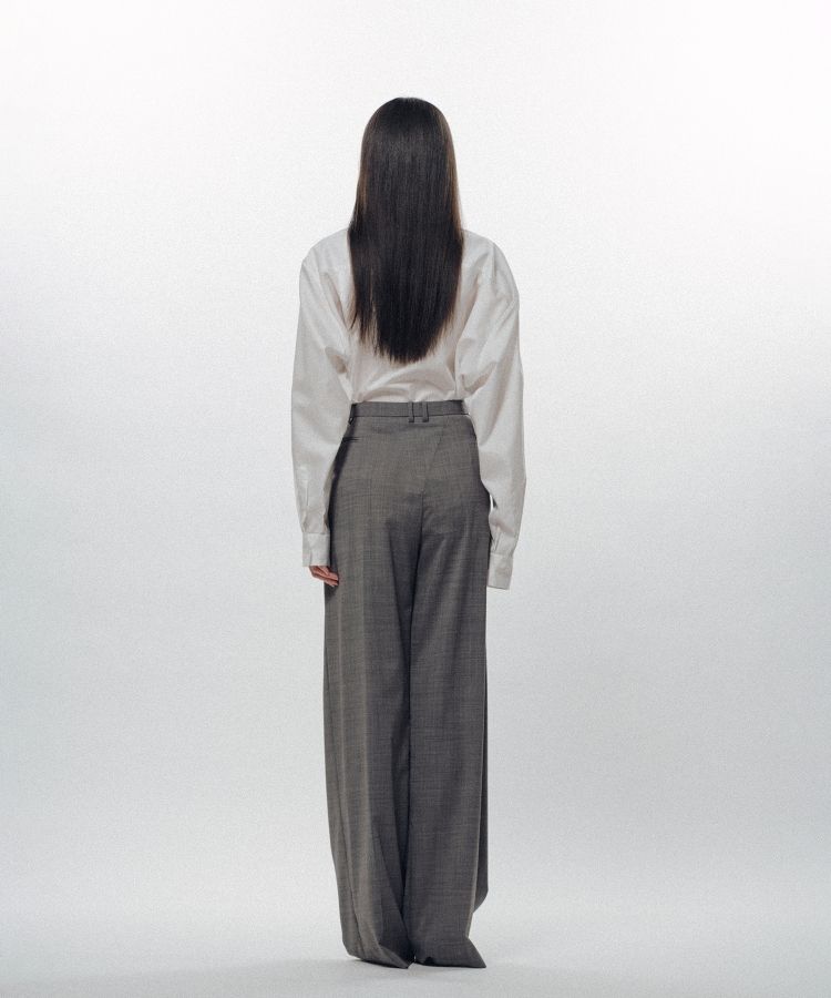 Forward-Gathered Tuck Trousers