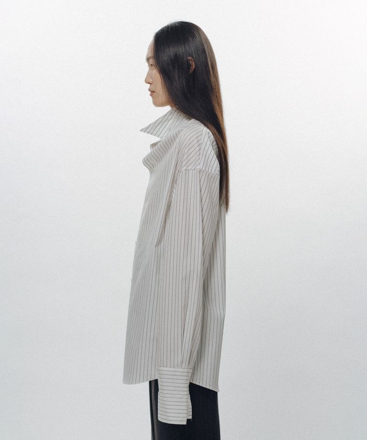 Delicate Upright Collar Shirt