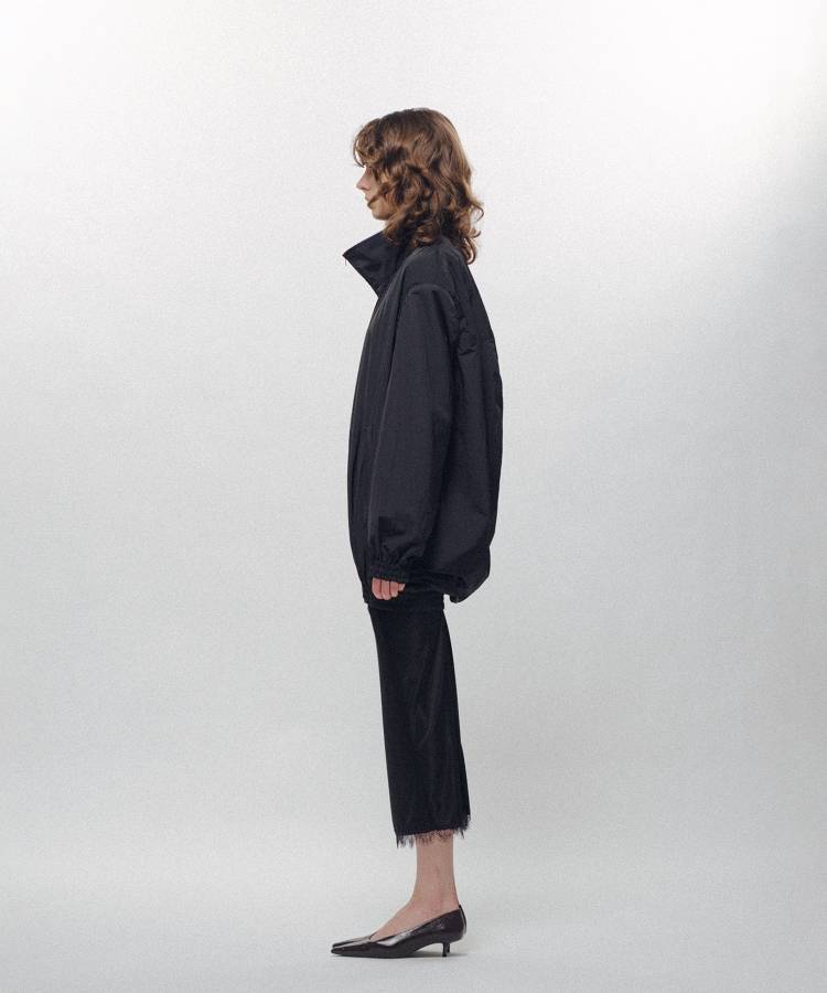 Cocoon-Shaped Nylon Jacket
