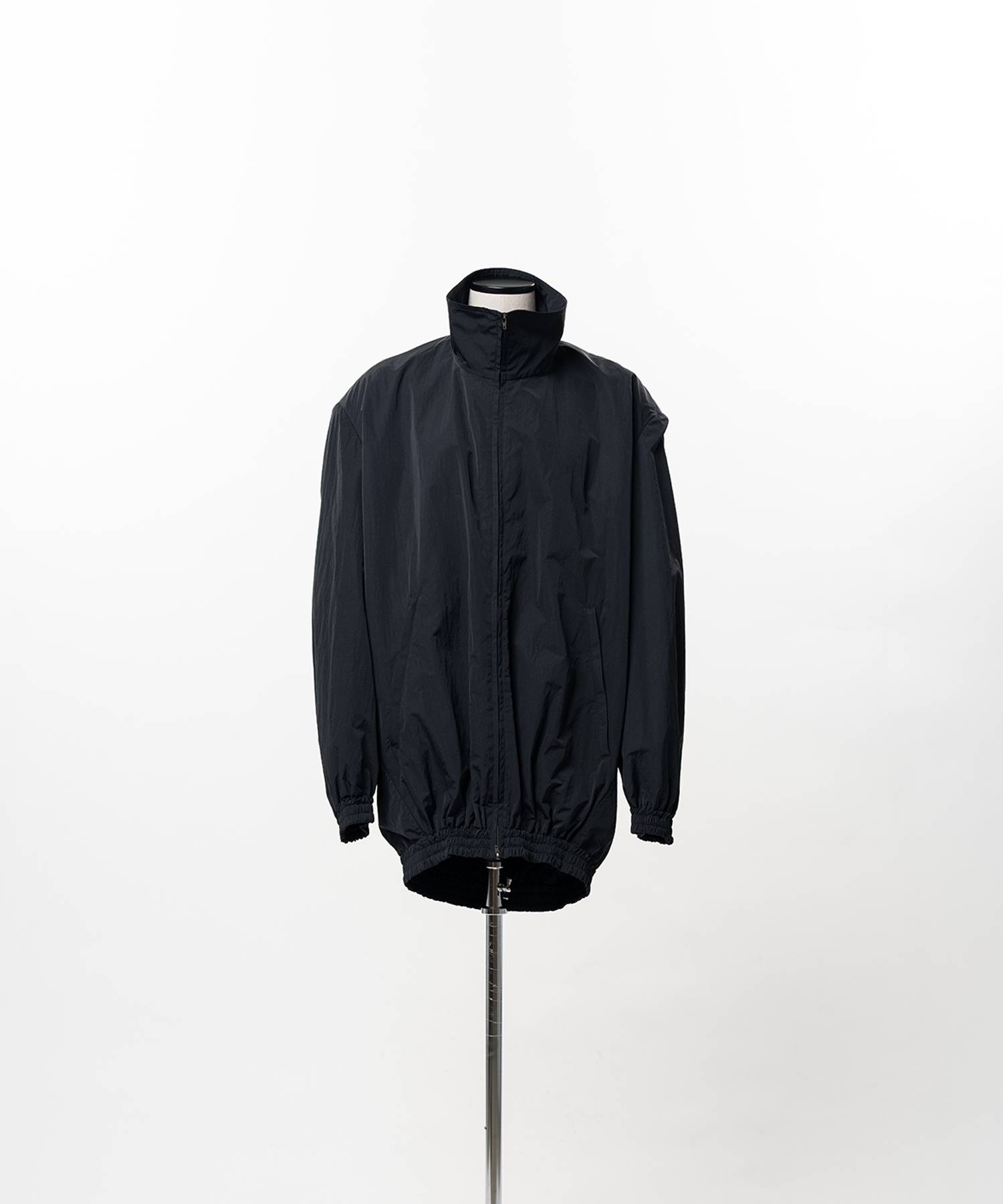 Cocoon-Shaped Nylon Jacket