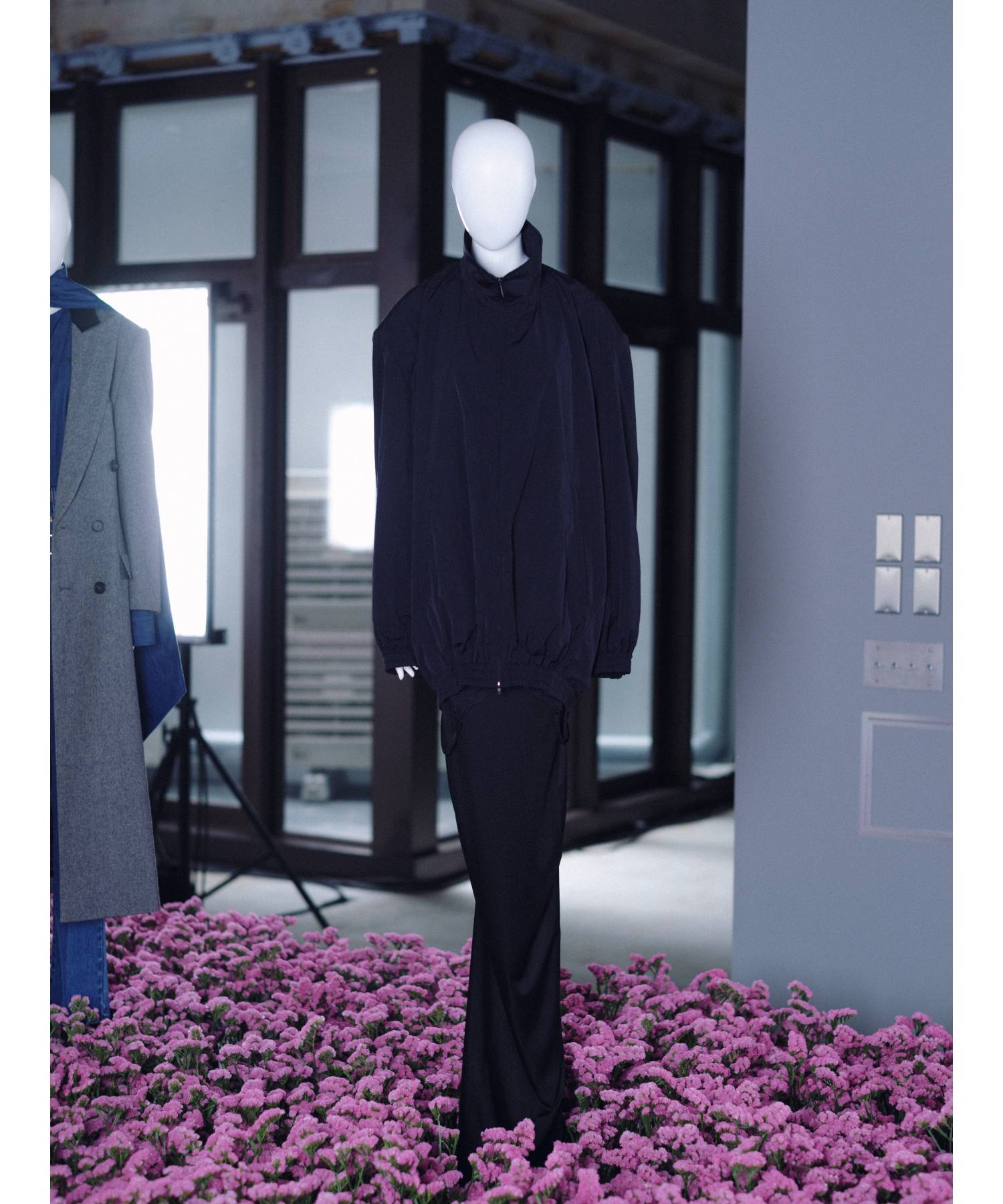 Cocoon-Shaped Nylon Jacket