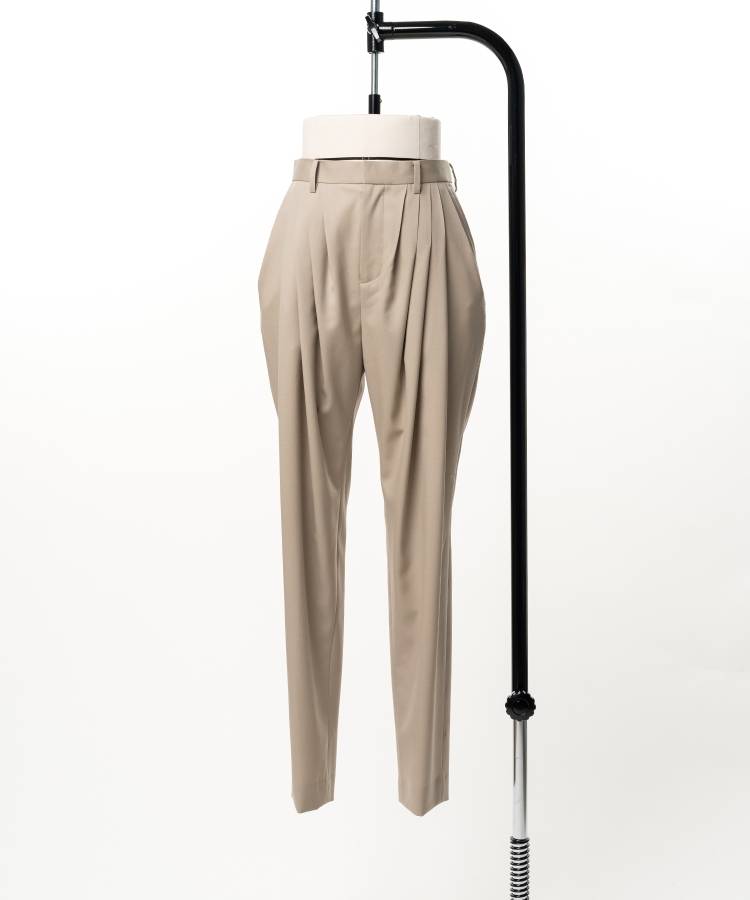 Pleated Tapered Trousers