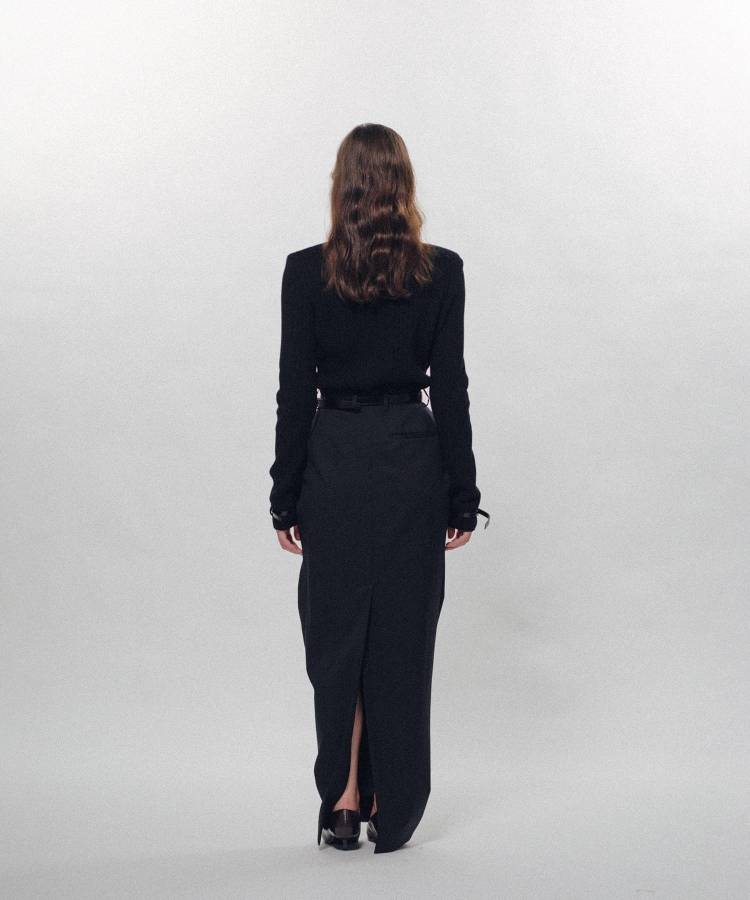 Barrel-Shaped Pencil Skirt