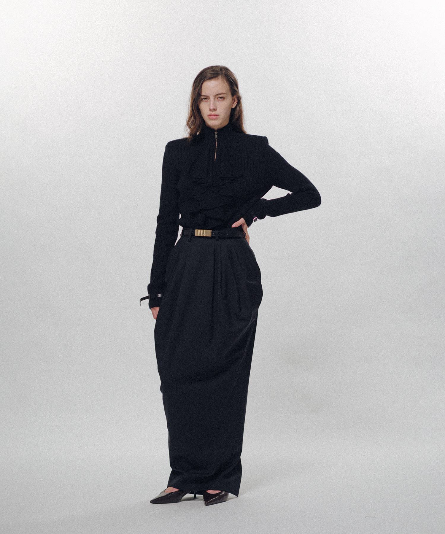 Barrel-Shaped Pencil Skirt