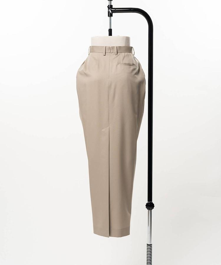 Barrel-Shaped Pencil Skirt
