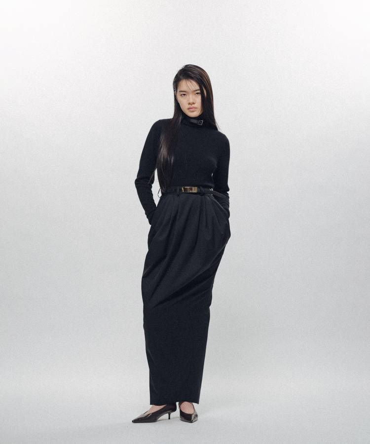 Barrel-Shaped Pencil Skirt