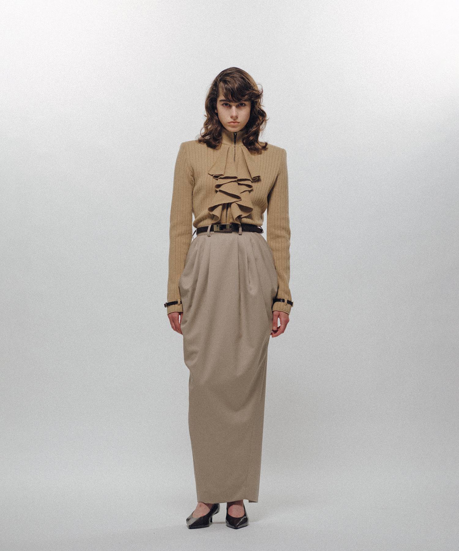 Barrel-Shaped Pencil Skirt