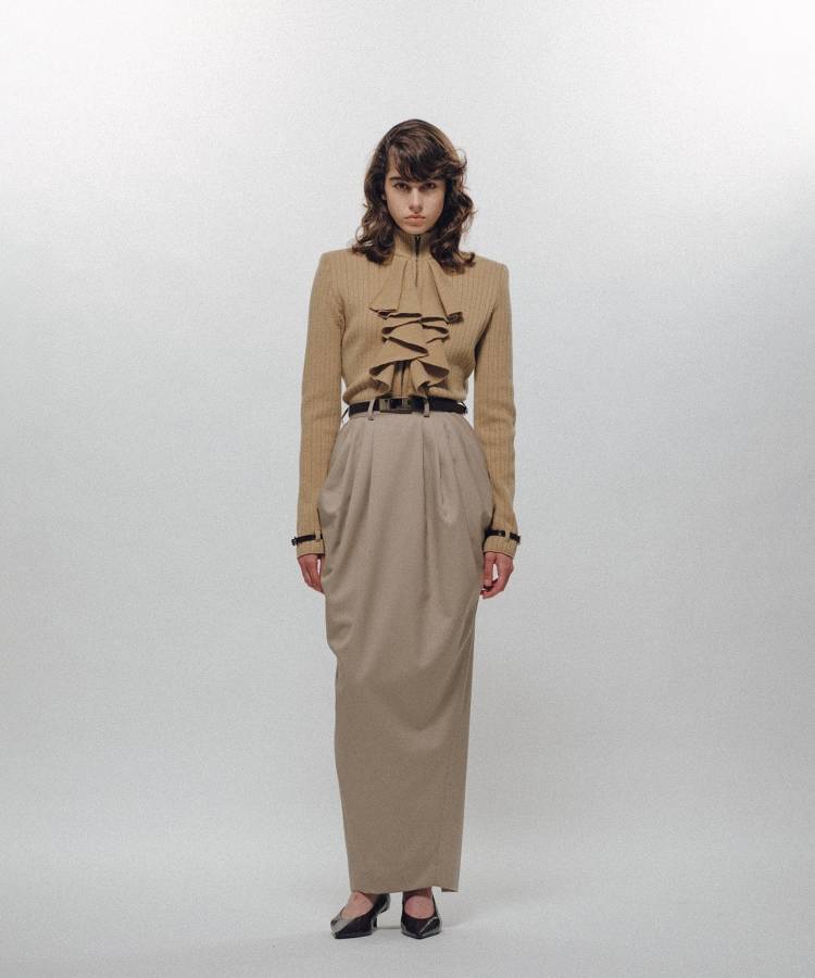 Barrel-Shaped Pencil Skirt