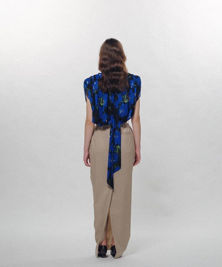 Balloon Hem Pleated Top