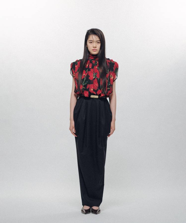 Balloon Hem Pleated Top