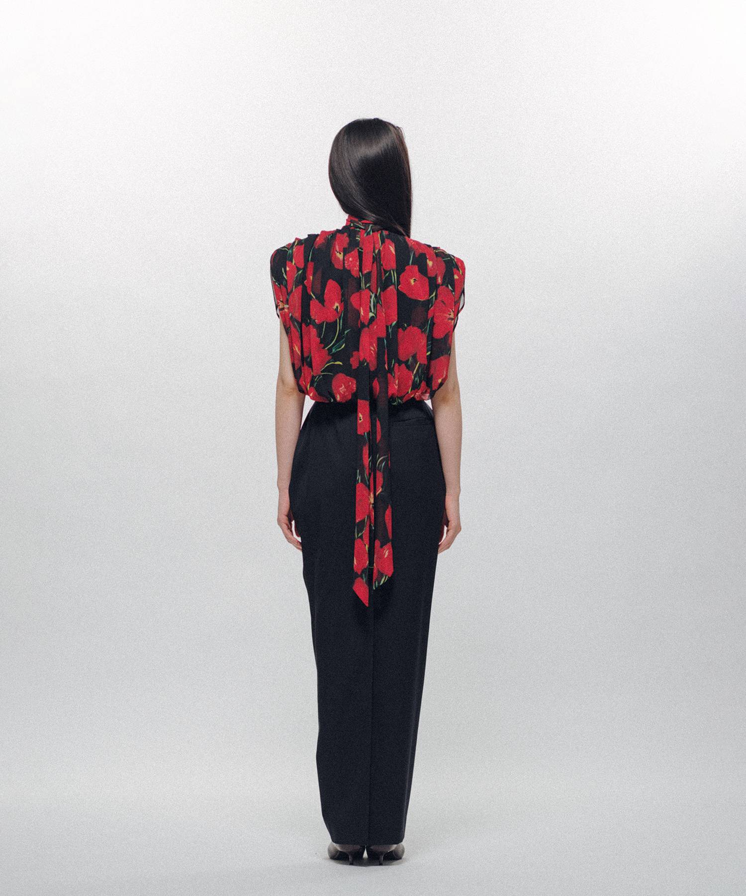 Balloon Hem Pleated Top
