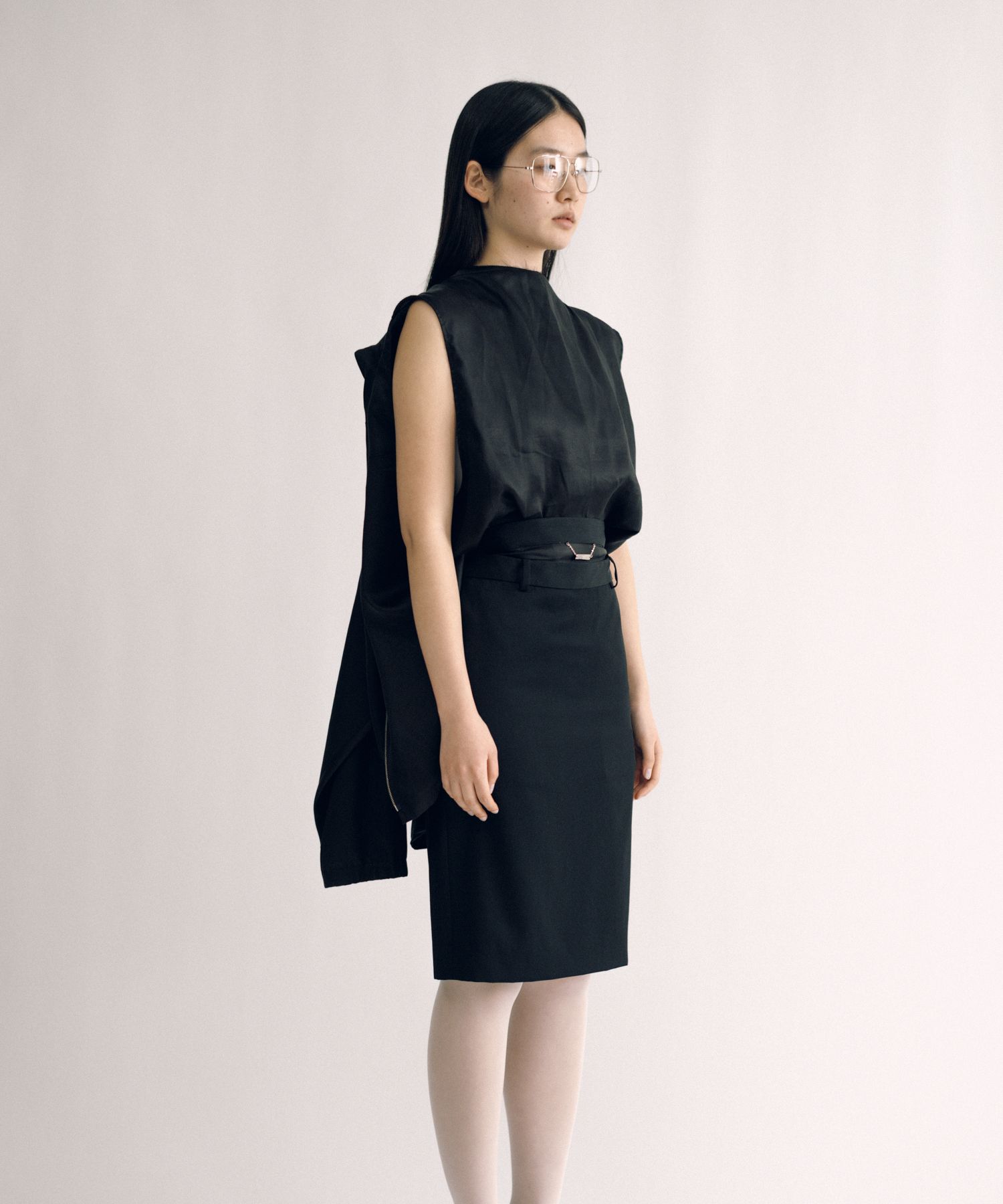 Light Hoodie (sleeveless lining)