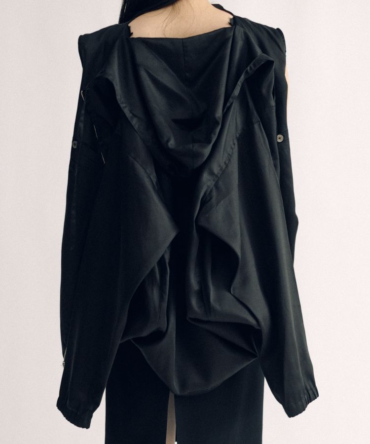 Light Hoodie (sleeveless lining)