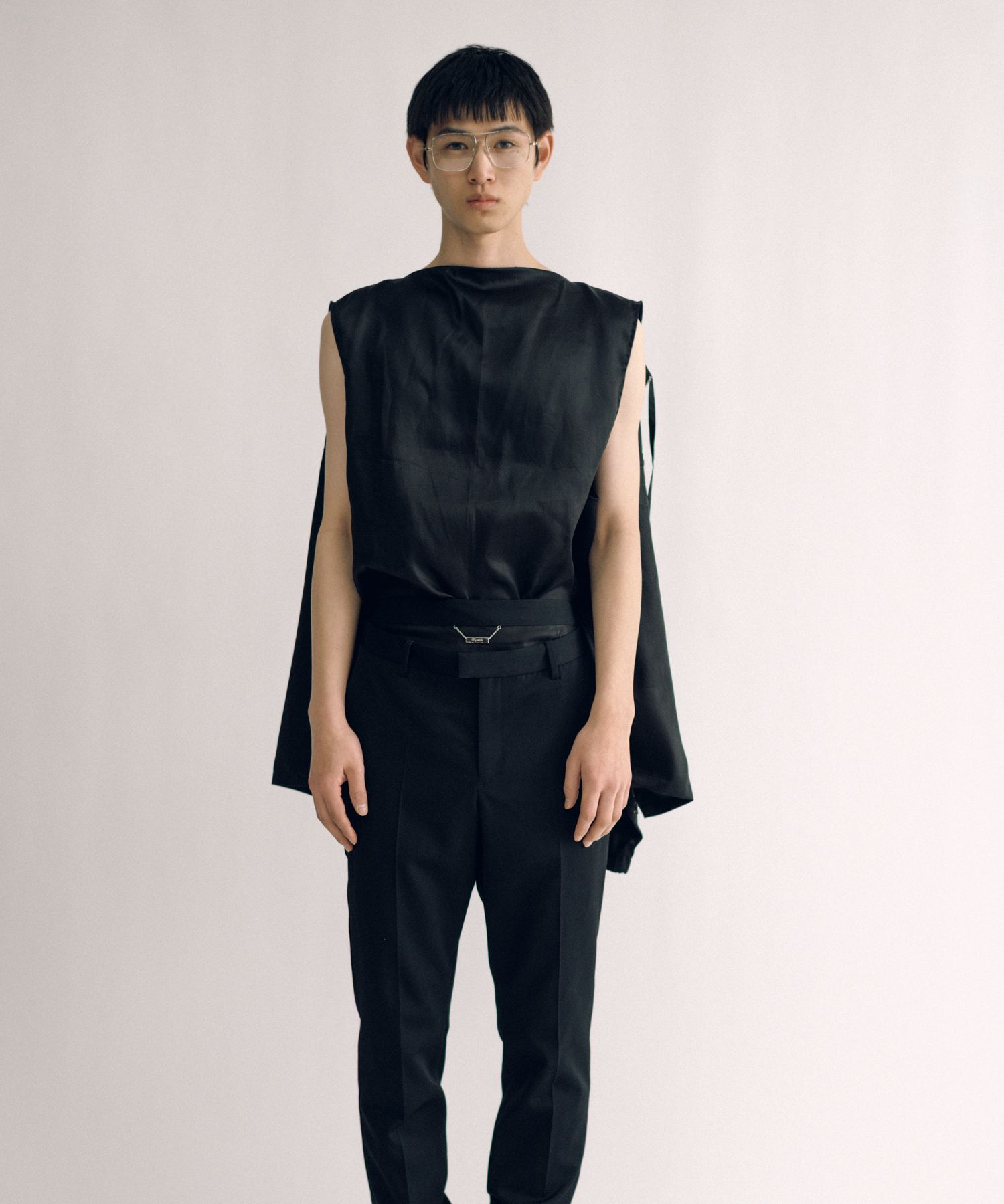 Light Hoodie (sleeveless lining)