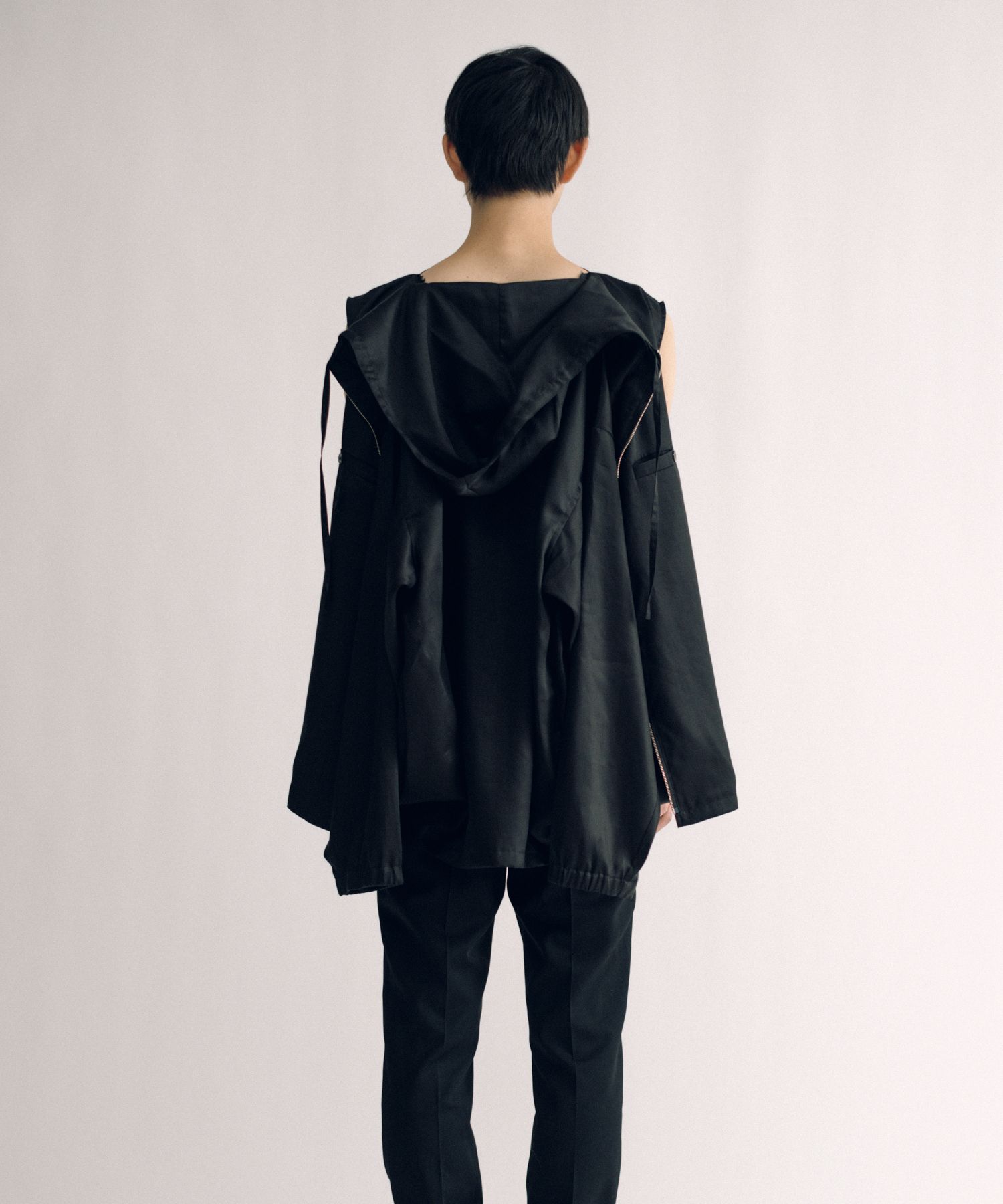 Light Hoodie (sleeveless lining)