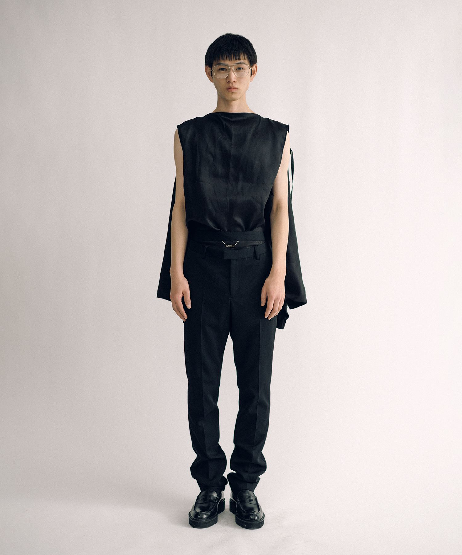 Light Hoodie (sleeveless lining)