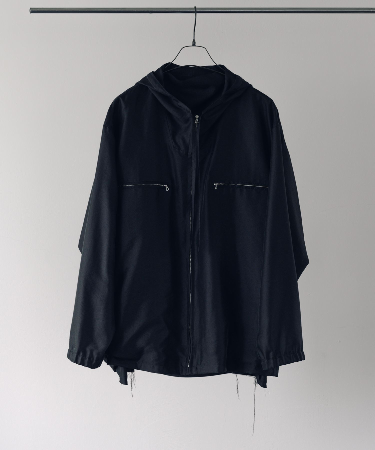 Light Hoodie (sleeveless lining)