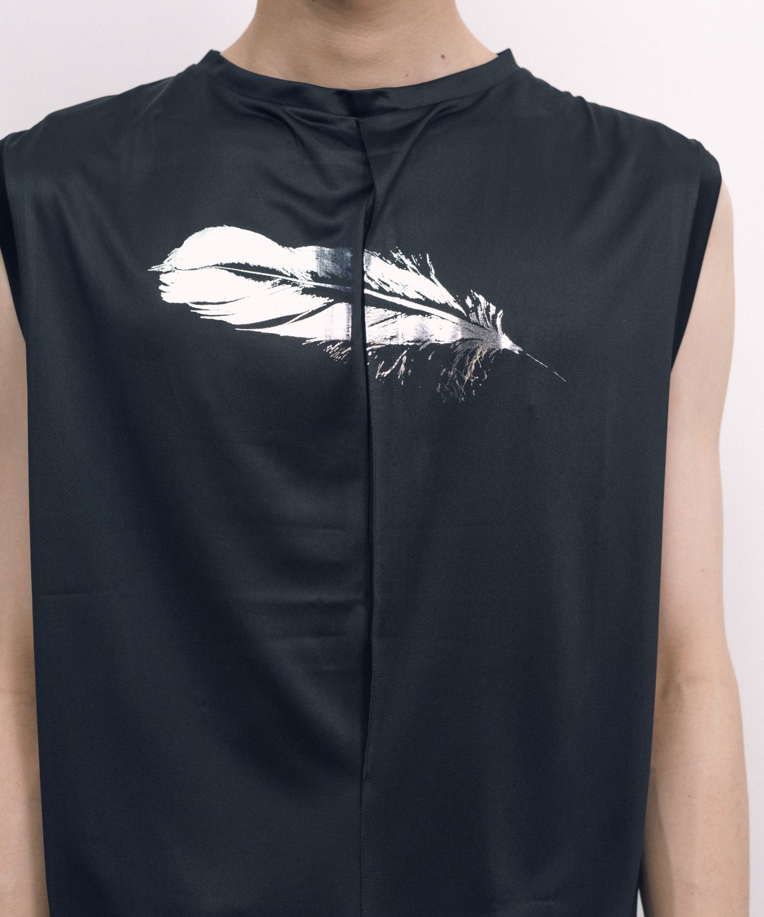 Back Lining Sleeveless Top