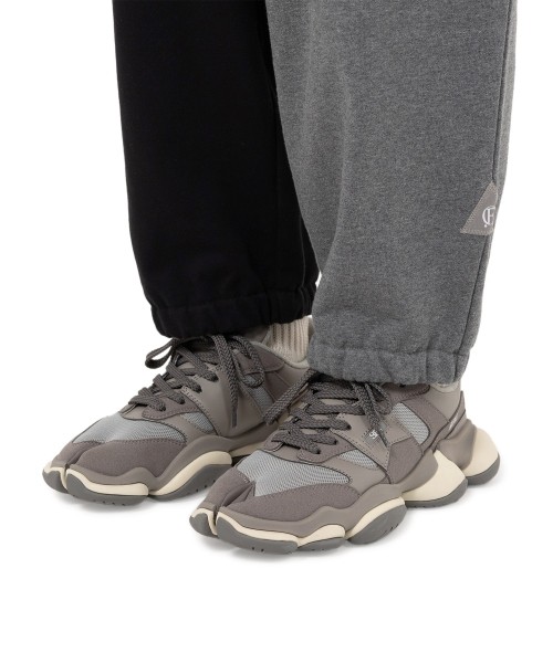 "KELLY" Tabi Sneaker