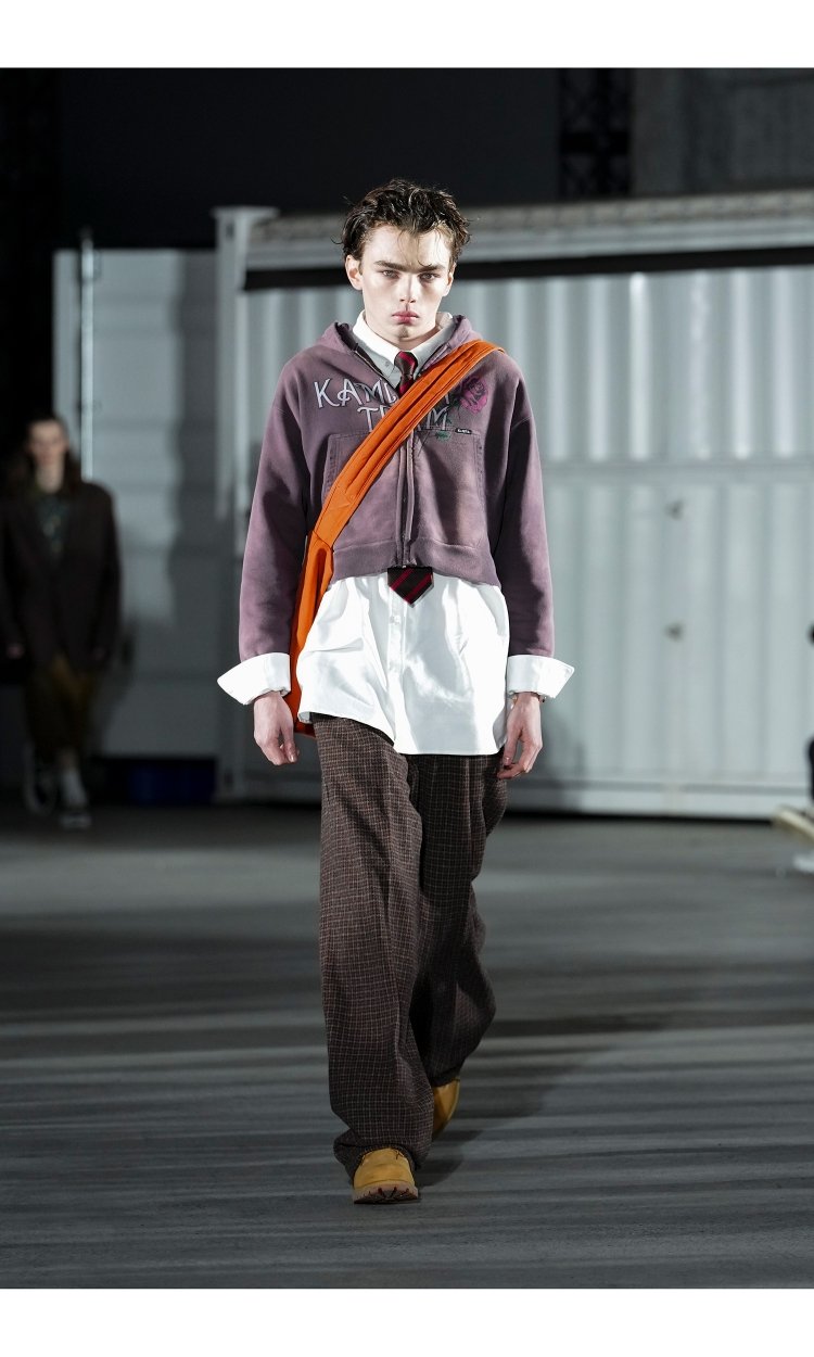 メッセンジャー・スタイル　フィリップ・ビアロボス Maison MIHARA YASUHIRO ONLINE STORE（メゾンミハラヤスヒロ