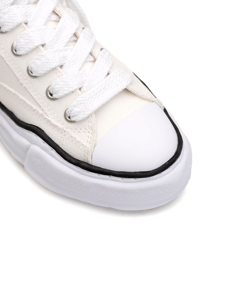 "PETERSON" OG Sole Canvas Low-top Sneaker