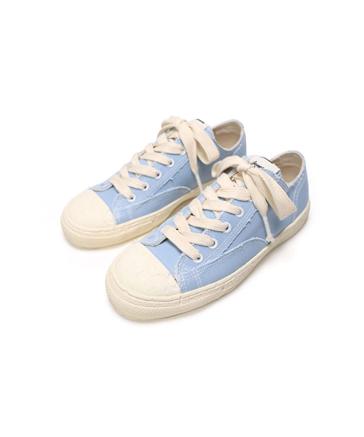 PAST Sole 6 - Hole Low-top Sneaker