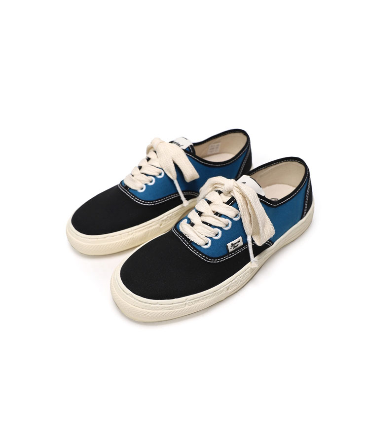 PAST Sole 5 - Hole Low-top Sneaker