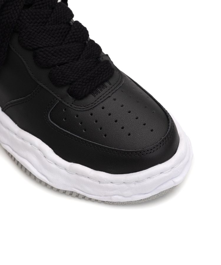 "WAYNE" OG Sole Leather Low-top Sneaker