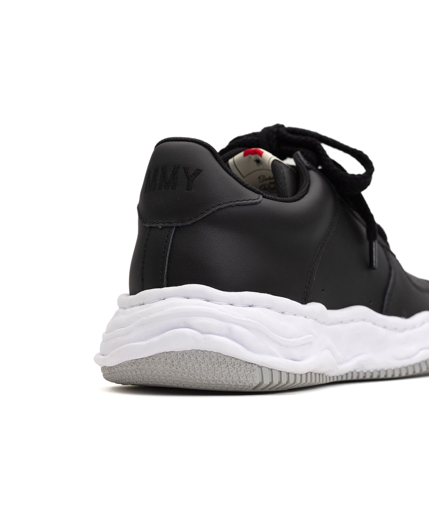 "WAYNE" OG Sole Leather Low-top Sneaker