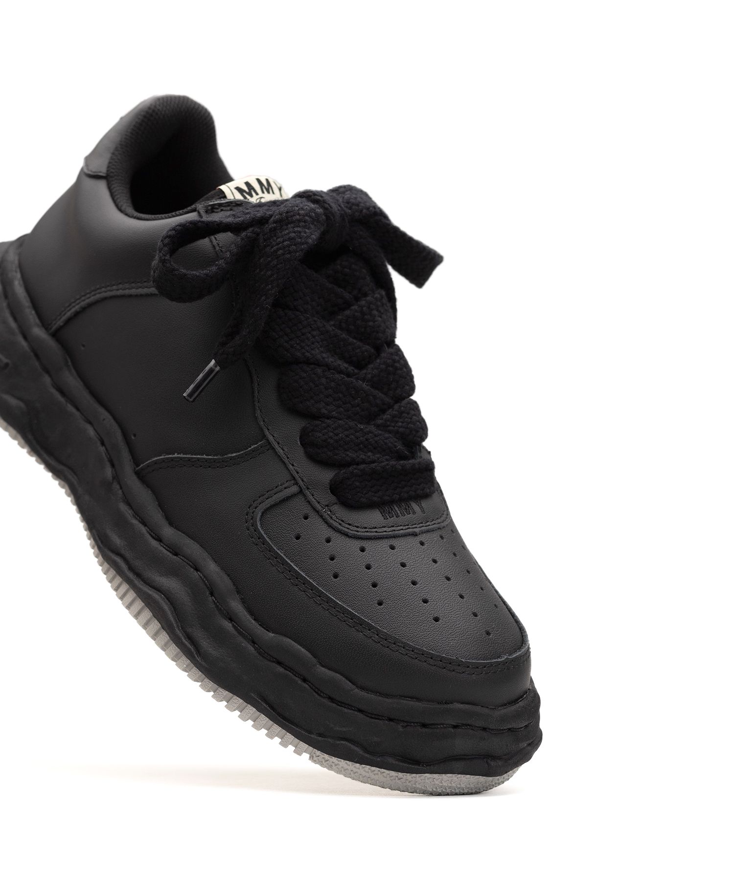 "WAYNE" OG Sole Leather Low-top Sneaker