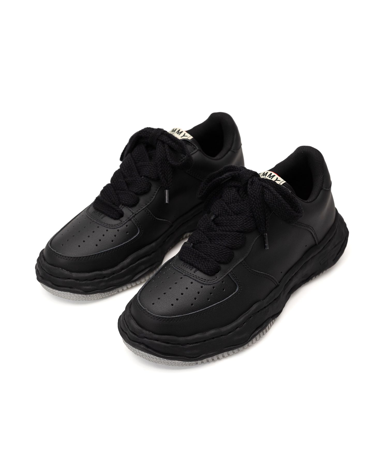 "WAYNE" OG Sole Leather Low-top Sneaker