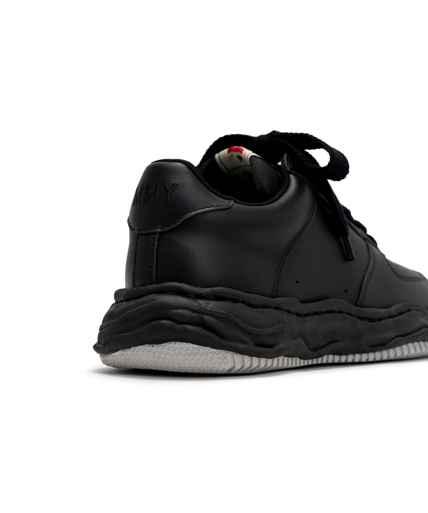 "WAYNE" OG Sole Leather Low-top Sneaker