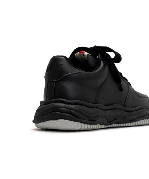 "WAYNE" OG Sole Leather Low-top Sneaker