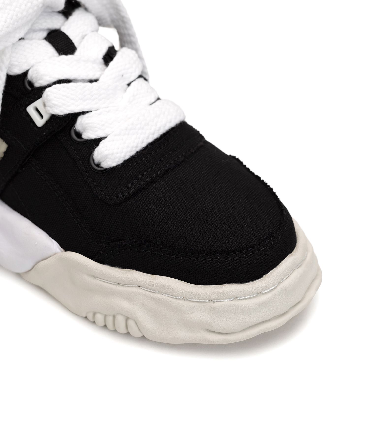 "PARKER" OG Sole Canvas Low-top Sneaker