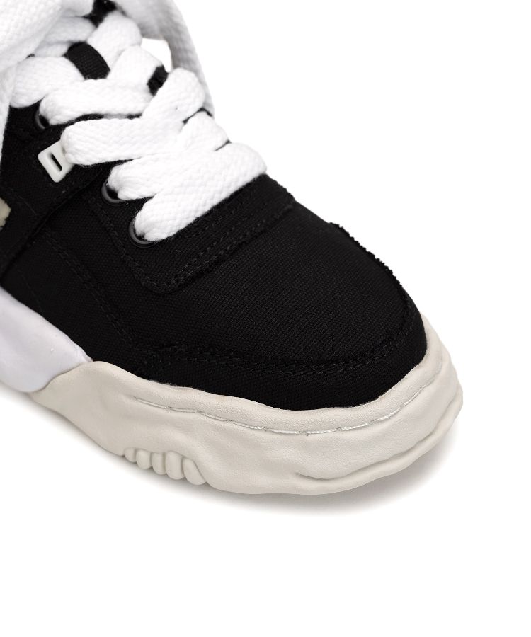 "PARKER" OG Sole Canvas Low-top Sneaker