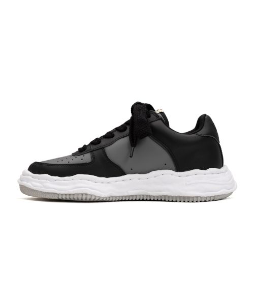 "WAYNE" OG Sole Leather Low-top Sneaker