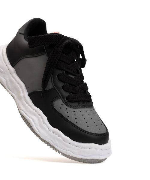 "WAYNE" OG Sole Leather Low-top Sneaker