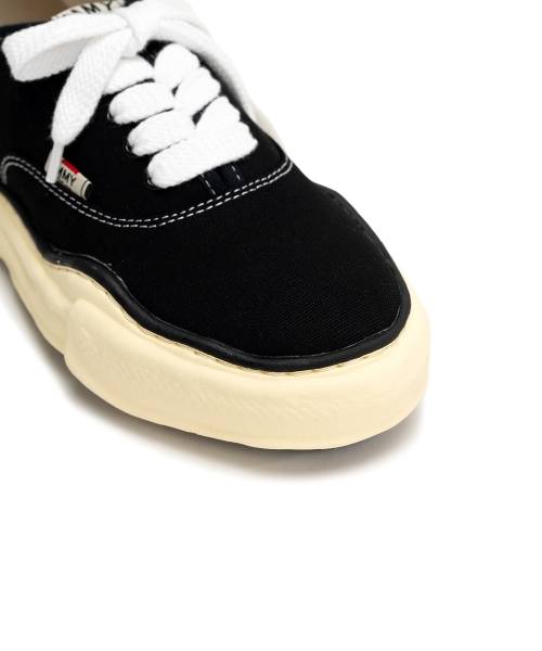 "BAKER" Vintage-Like OG Sole Canvas Low-top Sneaker