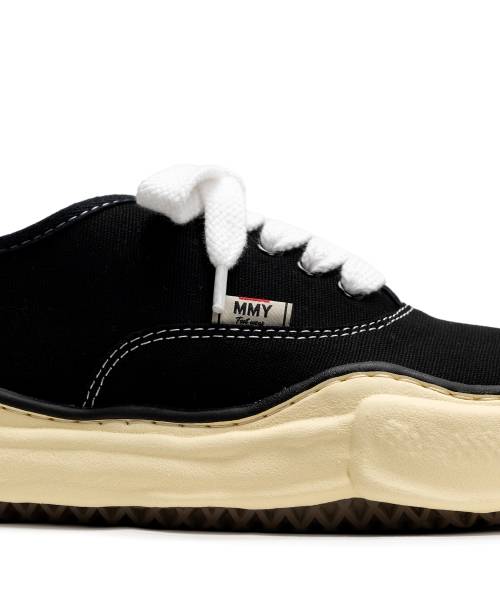 "BAKER" Vintage-Like OG Sole Canvas Low-top Sneaker