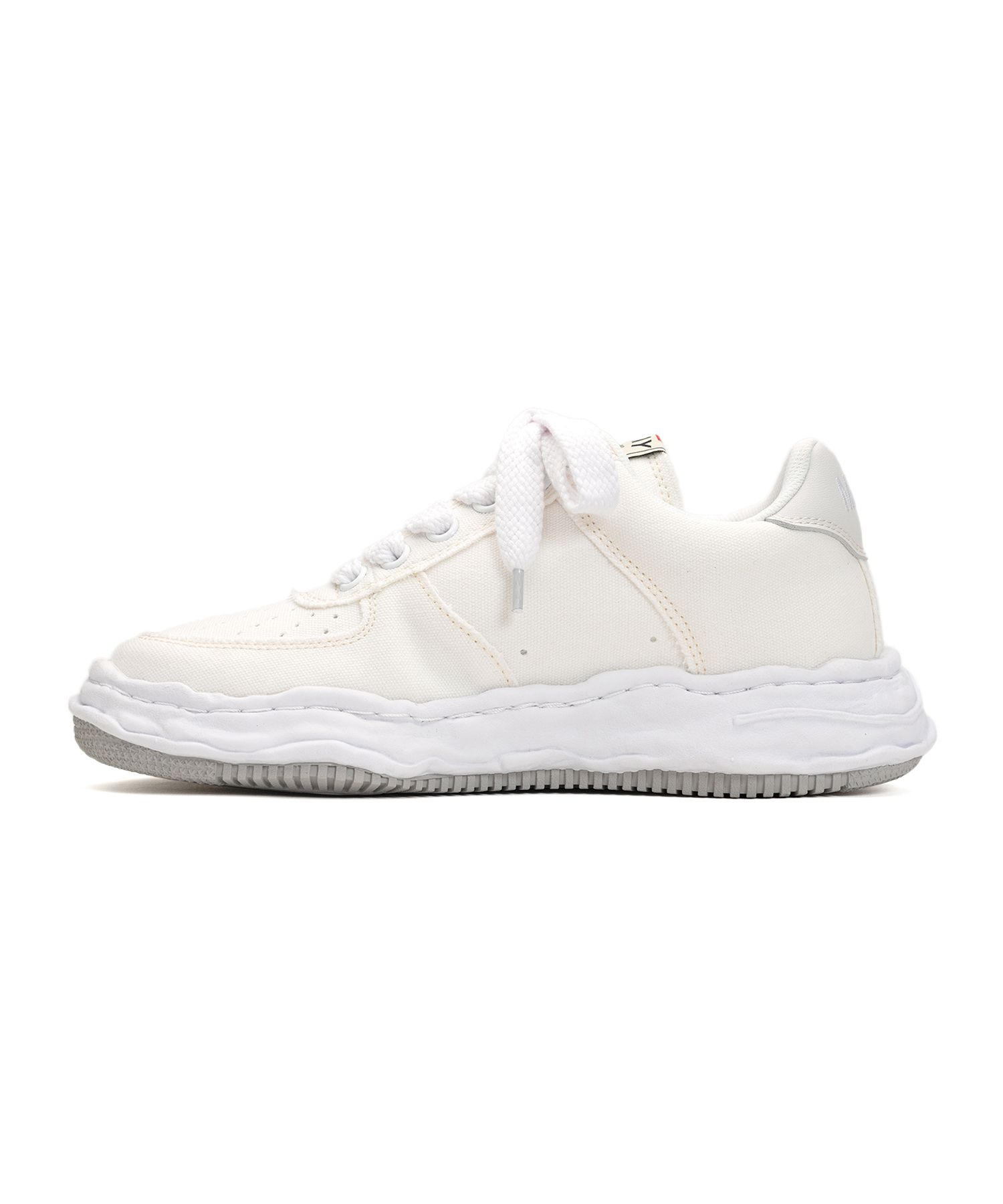"WAYNE" OG Sole Canvas Low-top Sneaker